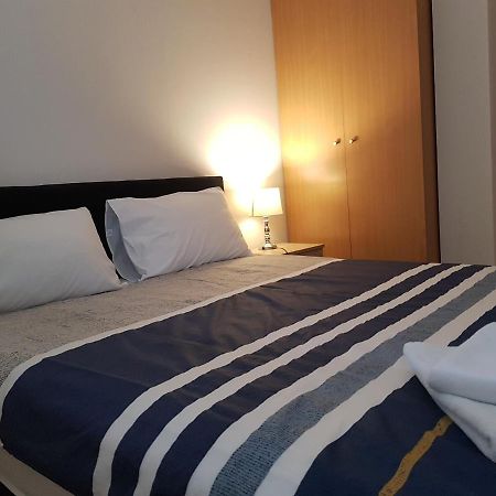 Rajiceva 5- Apartman Sa Prostranom Terasom I Garaznim Mestom クラグイェヴァツ エクステリア 写真