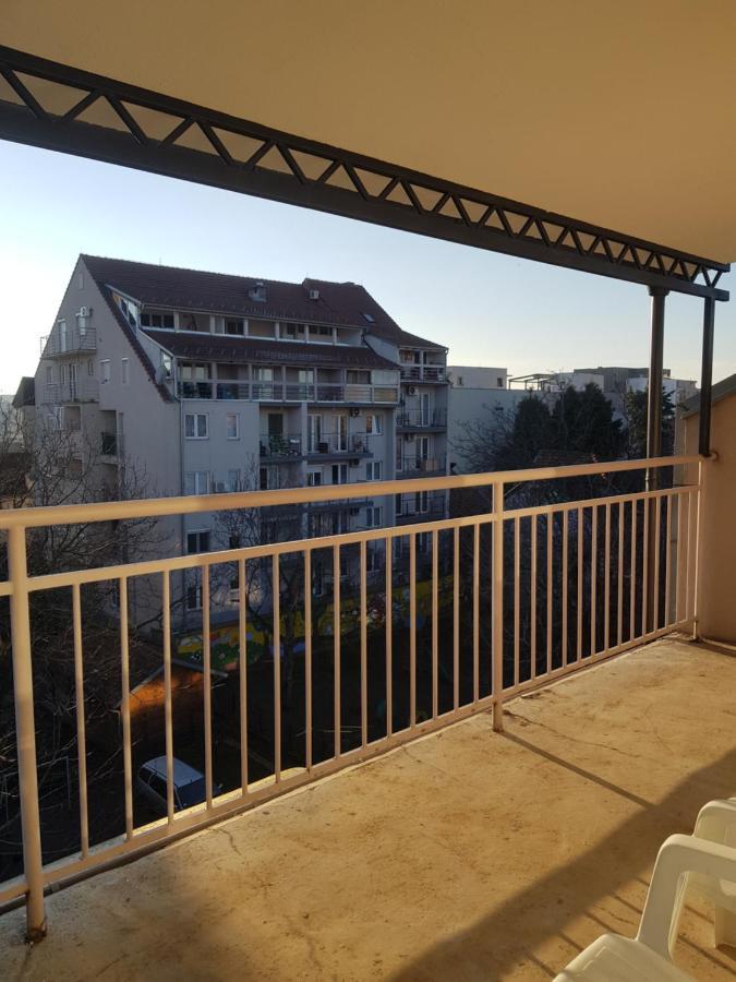 Rajiceva 5- Apartman Sa Prostranom Terasom I Garaznim Mestom クラグイェヴァツ エクステリア 写真