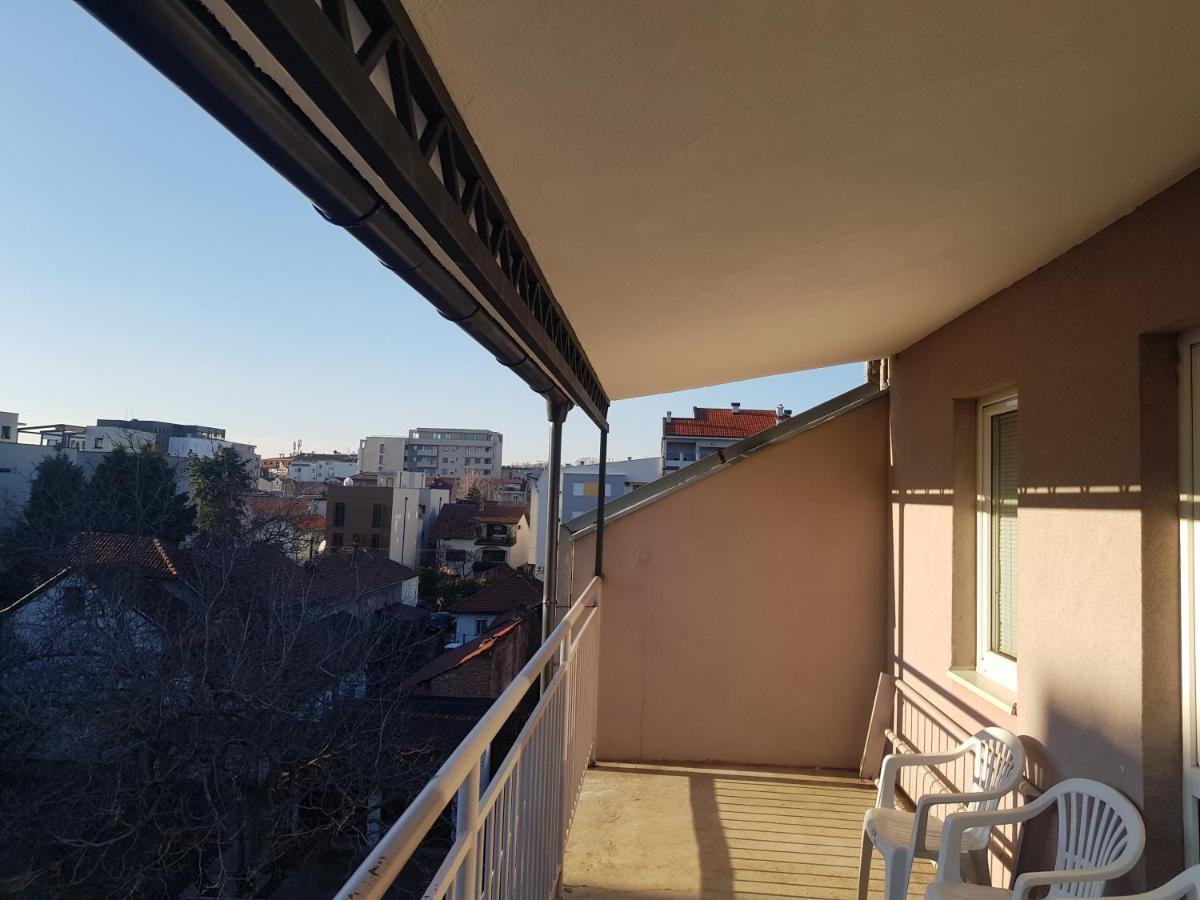 Rajiceva 5- Apartman Sa Prostranom Terasom I Garaznim Mestom クラグイェヴァツ エクステリア 写真